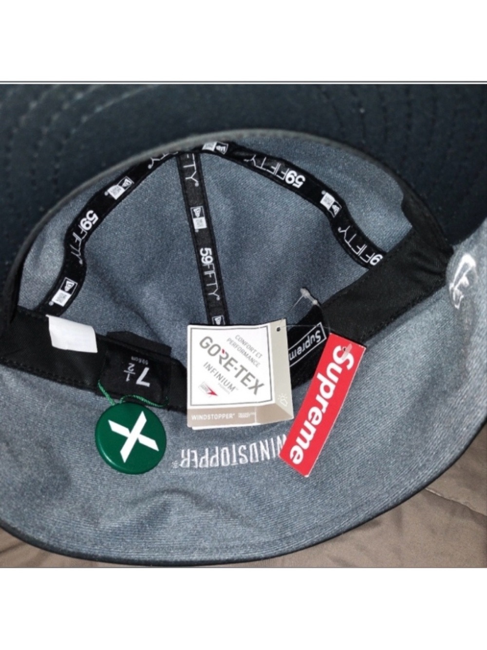 Supreme FW20 Black GORETEX WINDSTOPPER Earflap Box Logo New Era Fitted Cap 7 1/2 - Picture 10 of 12
